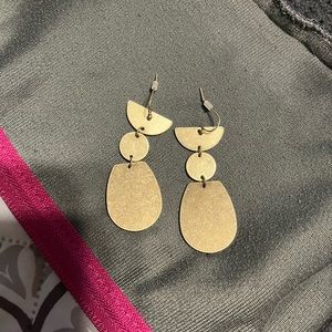 Dangle Earrings antique gold